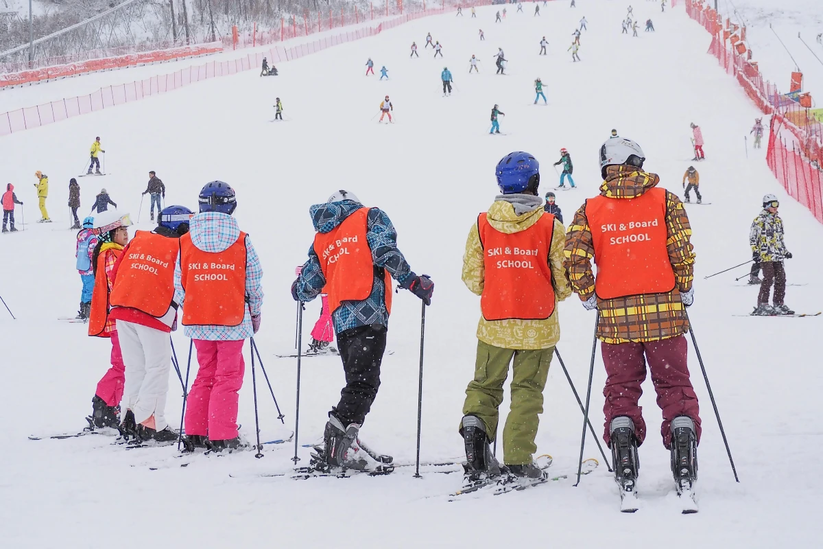 Children on the ski slope