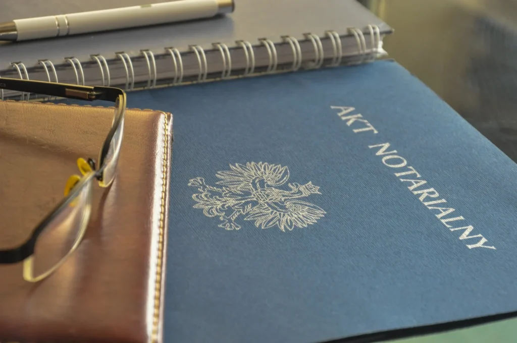 Signing the notarial deed for the purchase of real estate in Spain